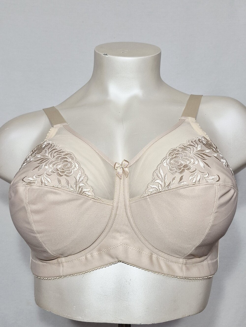 44D Elila 1301 Microfiber Soft-Cup Wire Free Bra Beige NWT